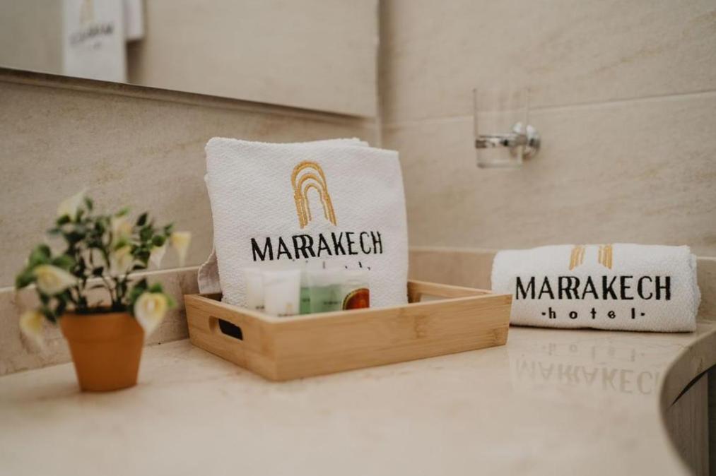 Club De Bienestar Ilar Marrakech Hotel Cali Eksteriør billede